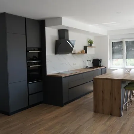 Jozef Apartment *
