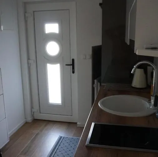 Jozef Апартаменты *